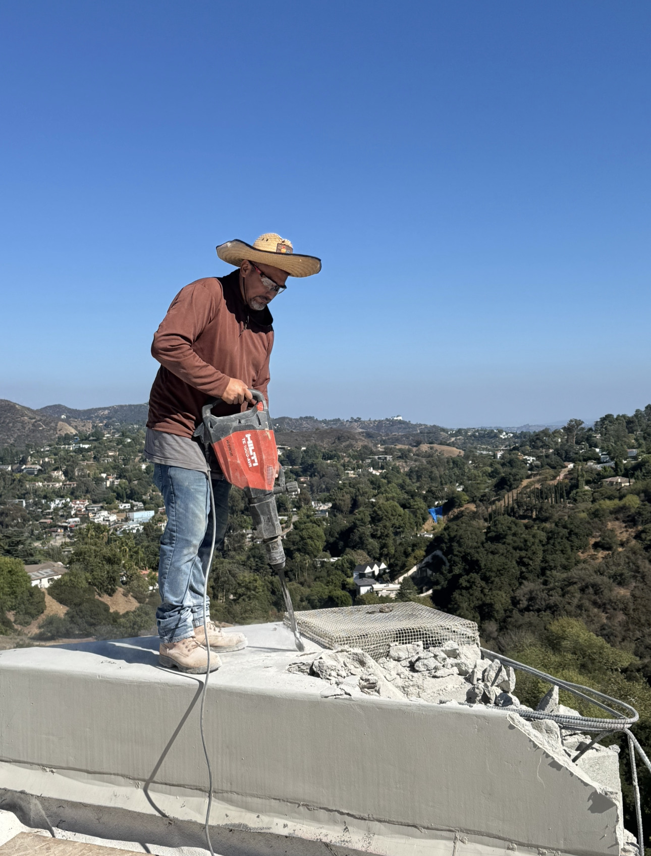 Everhaul team working on project